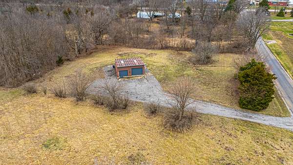 1 Acre of Residential Land for Sale in Bloomington, Illinois