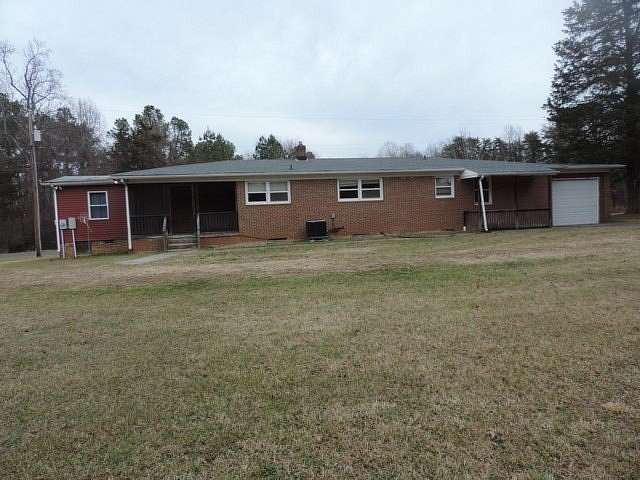 2.5 Acres of Residential Land with Home for Sale in Charlotte Court House, Virginia