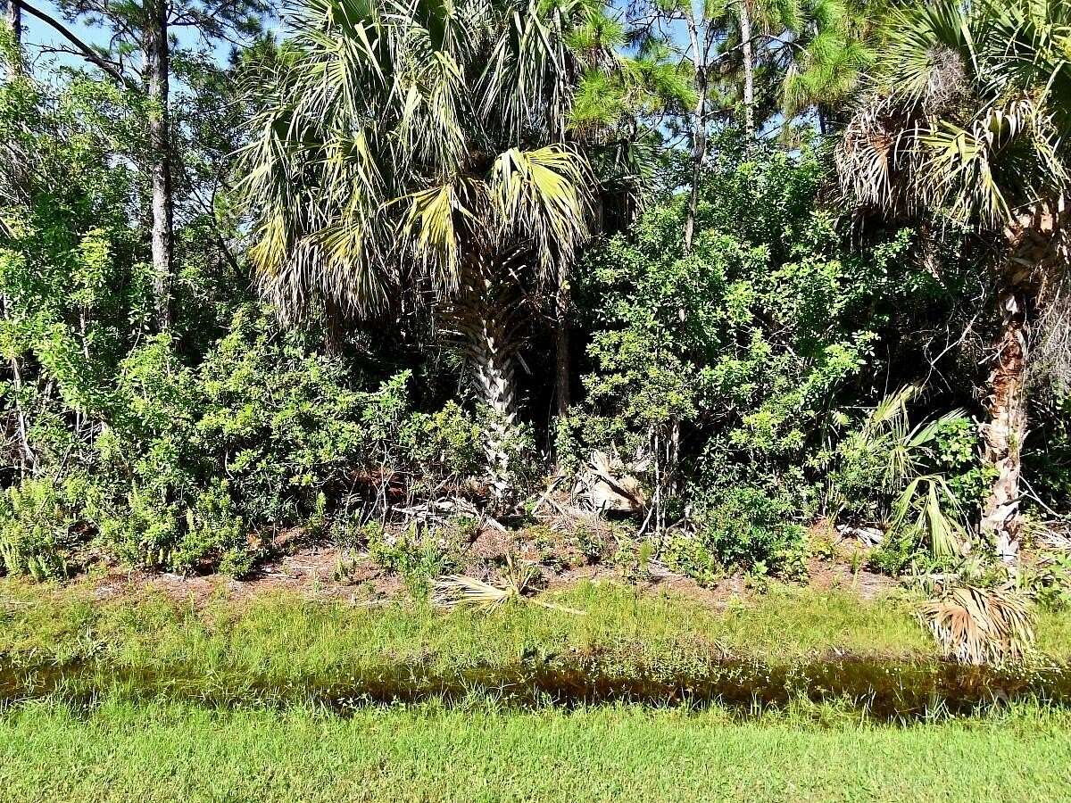 0.91 Acres of Residential Land for Sale in Fort Pierce, Florida