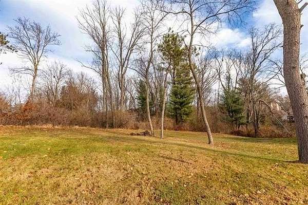 0.32 Acres of Residential Land for Sale in Platteville, Wisconsin