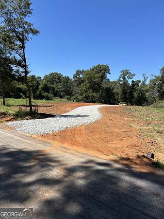 13 Acres of Land for Sale in Bowersville, Georgia