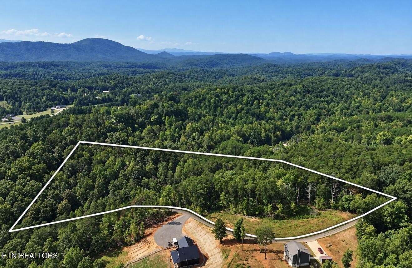 10 Acres of Residential Land for Sale in Maryville, Tennessee