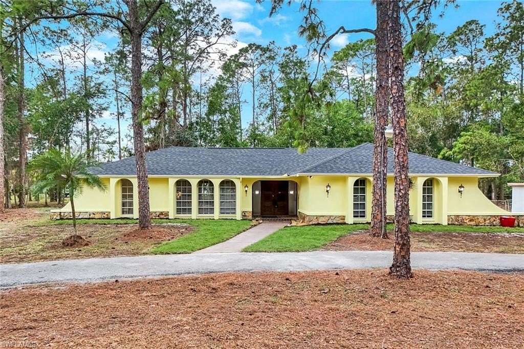 2.5 Acres of Residential Land with Home for Sale in Naples, Florida