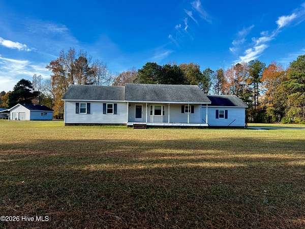 3.8 Acres of Residential Land with Home for Lease in Elizabeth City, North Carolina