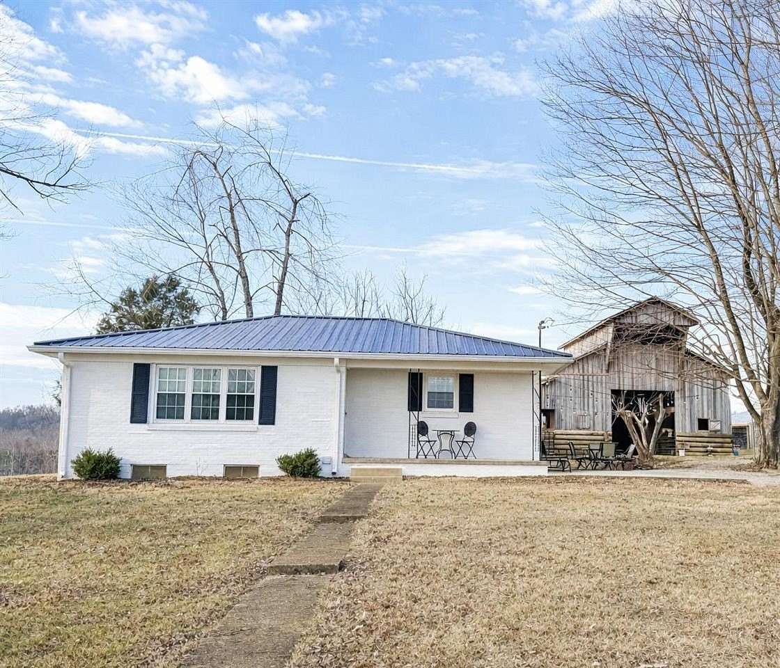 4.64 Acres of Land with Home for Sale in Hestand, Kentucky