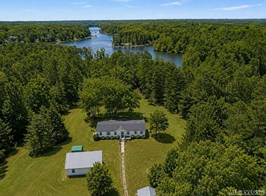29 Acres of Agricultural Land with Home for Sale in Buffalo Junction, Virginia