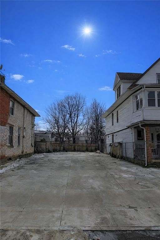 0.07 Acres of Mixed-Use Land for Sale in Brooklyn, New York