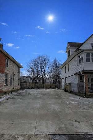 0.07 Acres of Mixed-Use Land for Sale in Brooklyn, New York