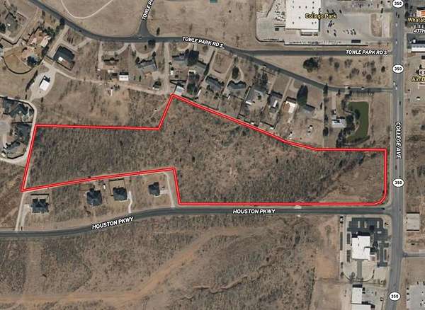 18 Acres of Mixed-Use Land for Sale in Snyder, Texas
