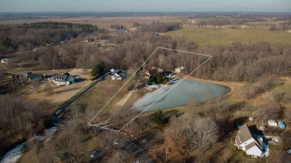 5 Acres of Residential Land with Home for Sale in Union City, Tennessee