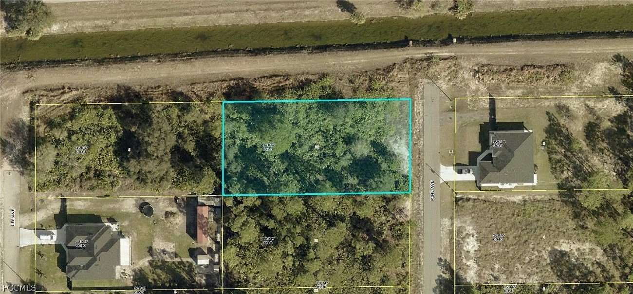 0.5 Acres of Residential Land for Sale in Lehigh Acres, Florida