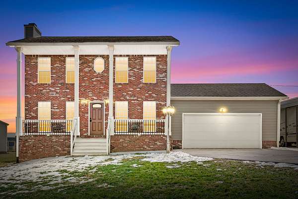 1.52 Acres of Residential Land with Home for Sale in Clarksville, Tennessee