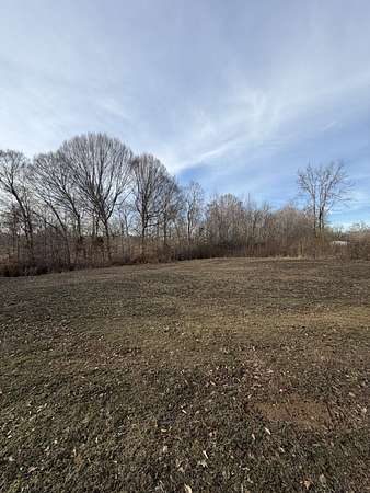 7.69 Acres of Residential Land for Sale in Ashland City, Tennessee