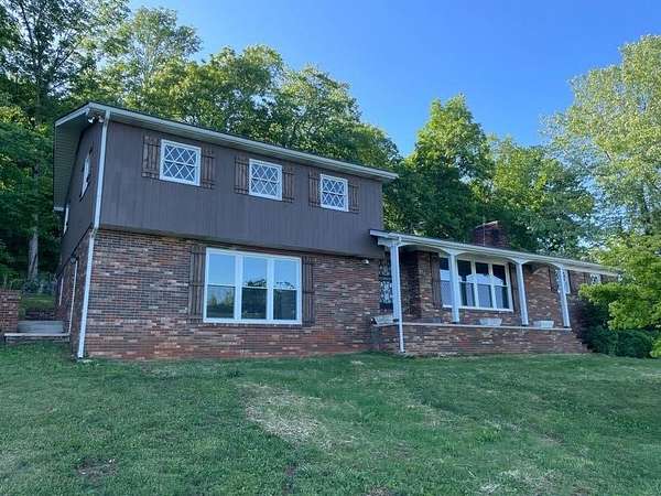 1.46 Acres of Land with Home for Sale in Sparta, Tennessee