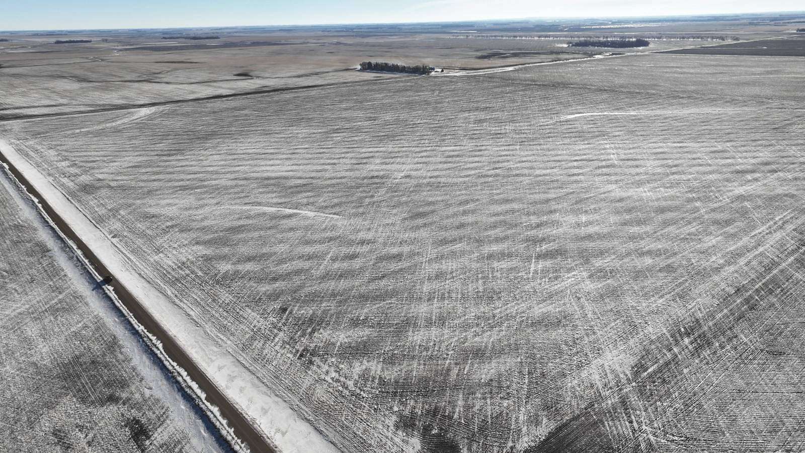 921 Acres of Land for Auction in Fessenden, North Dakota