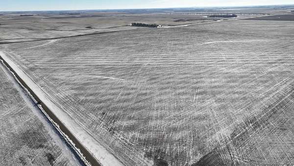 921 Acres of Land for Auction in Fessenden, North Dakota