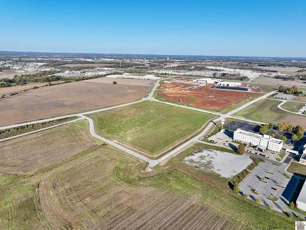 17.3 Acres of Commercial Land for Sale in Hopkinsville, Kentucky
