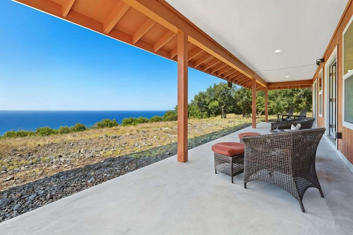 8.64 Acres of Residential Land with Home for Sale in Captain Cook, Hawaii