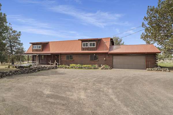 5 Acres of Land with Home for Sale in Terrebonne, Oregon