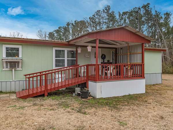 2 Acres of Residential Land with Home for Sale in Quincy, Florida