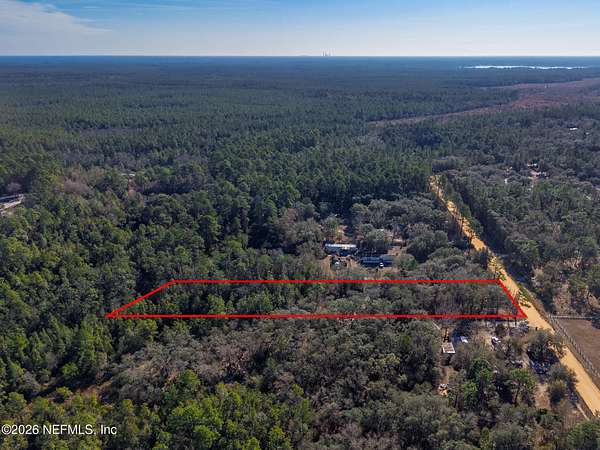 2.5 Acres of Residential Land for Sale in Keystone Heights, Florida