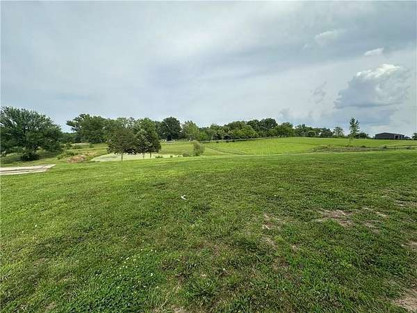 9.6 Acres of Residential Land for Sale in Liberty, Missouri