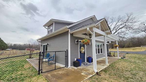 1.63 Acres of Residential Land with Home for Sale in Heber Springs, Arkansas