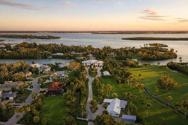 2.39 Acres of Land with Home for Sale in Longboat Key, Florida