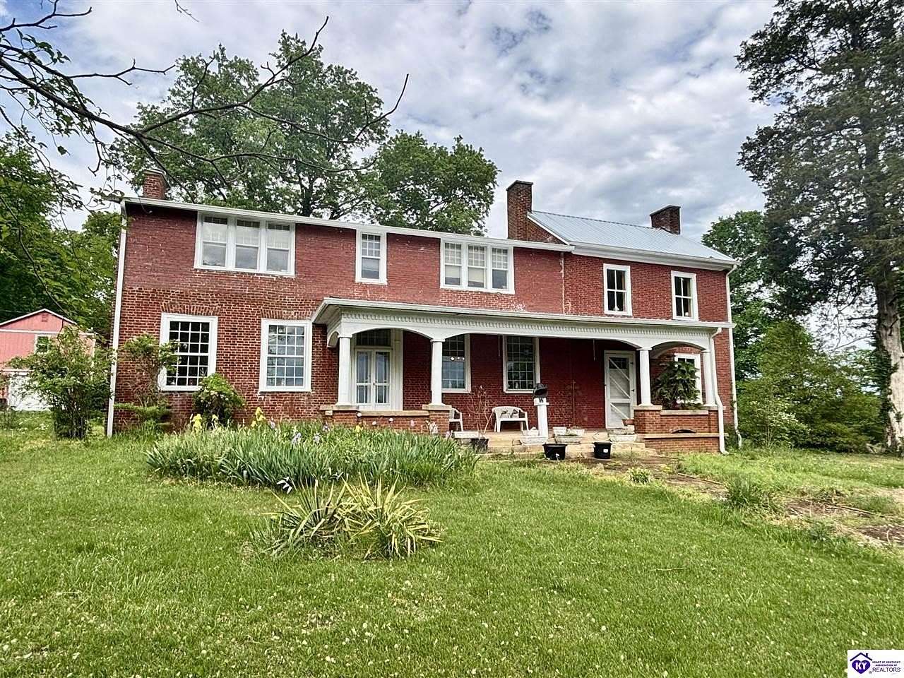 6.27 Acres of Land with Home for Sale in Greensburg, Kentucky
