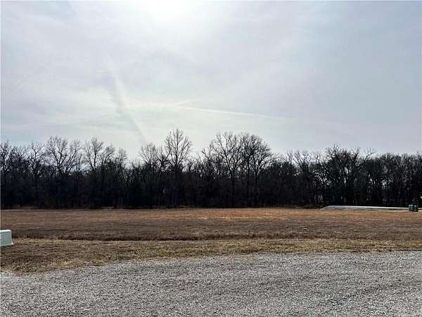3.5 Acres of Residential Land for Sale in Frontenac, Kansas