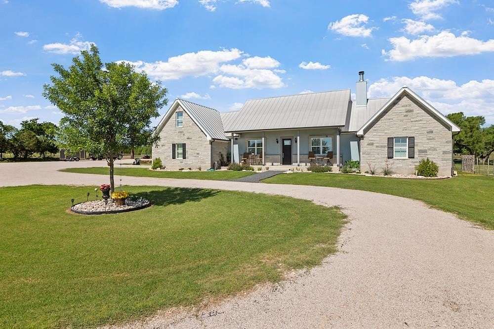 5.67 Acres of Residential Land with Home for Sale in Fredericksburg, Texas