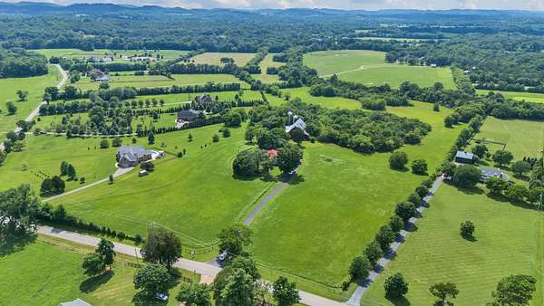22.2 Acres of Agricultural & Residential Land for Sale in Franklin, Tennessee