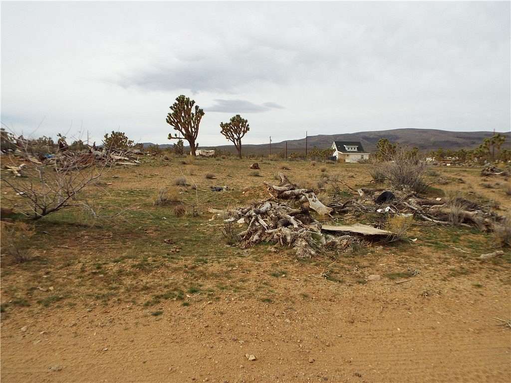 2.14 Acres of Residential Land for Sale in Dolan Springs, Arizona