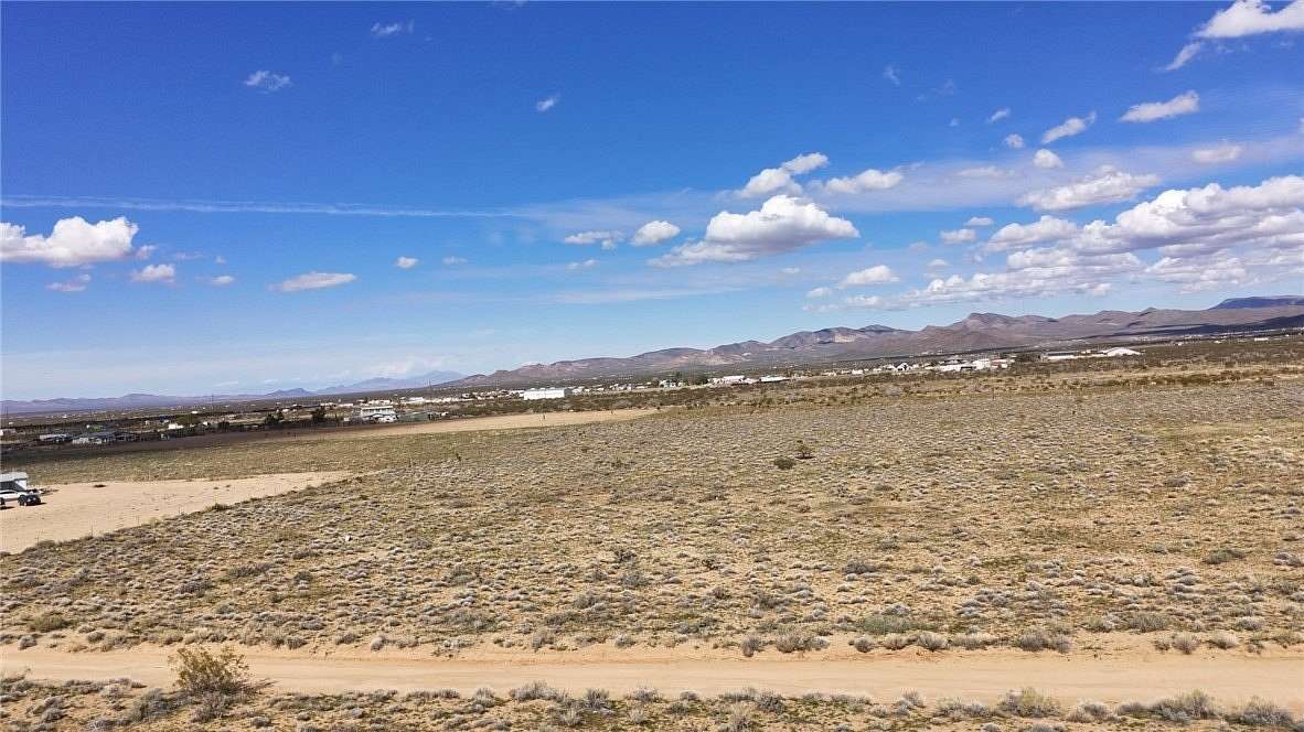 2.5 Acres of Mixed-Use Land for Sale in Dolan Springs, Arizona