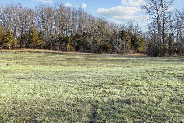 2.76 Acres of Residential Land for Sale in Westmoreland, Tennessee