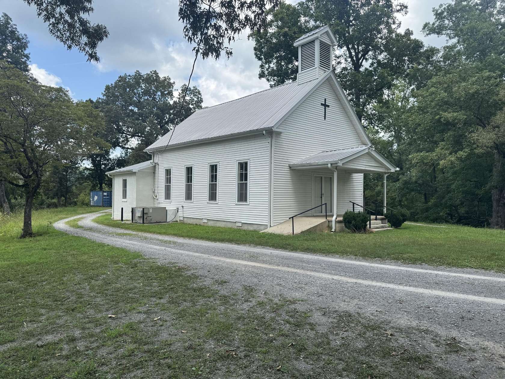 2.45 Acres of Improved Commercial Land for Sale in Dunlap, Tennessee