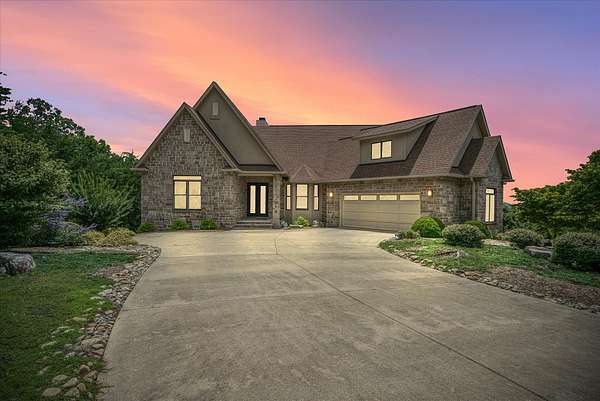 1.55 Acres of Residential Land with Home for Sale in Crossville, Tennessee