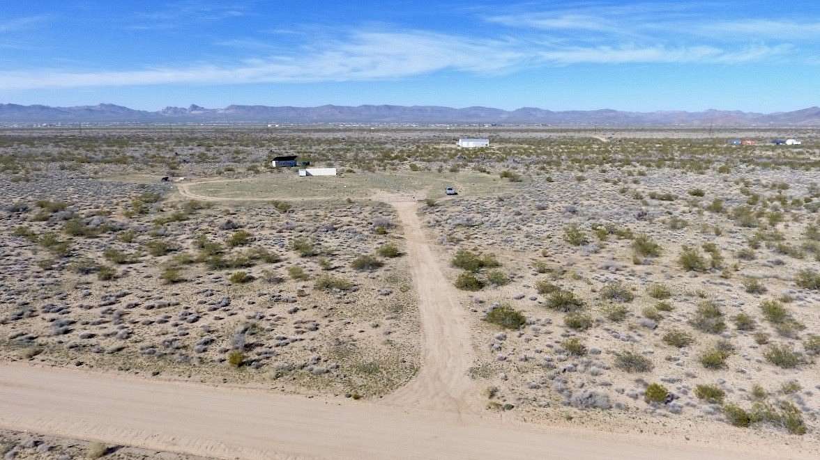 40 Acres of Recreational Land for Sale in Golden Valley, Arizona