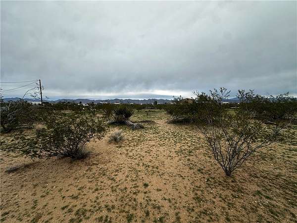 1.17 Acres of Residential Land for Sale in Golden Valley, Arizona