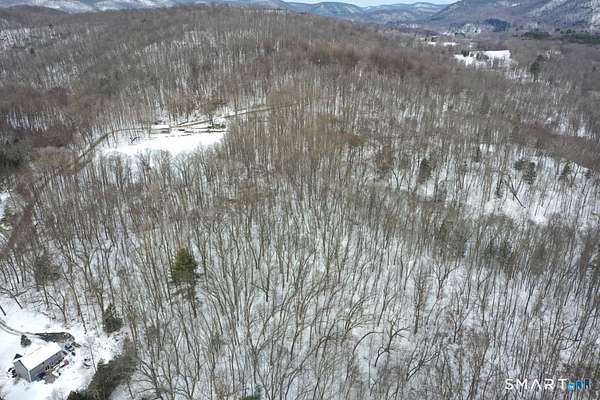 5 Acres of Residential Land for Sale in New Milford, Connecticut