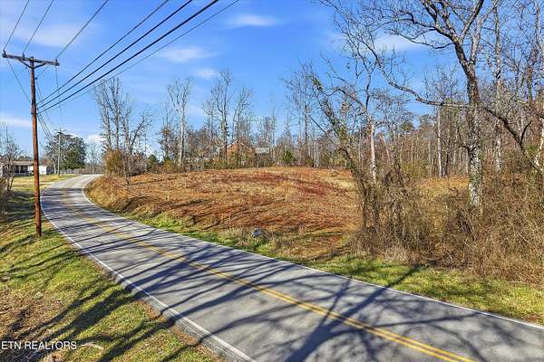 5.17 Acres of Land for Sale in Friendsville, Tennessee