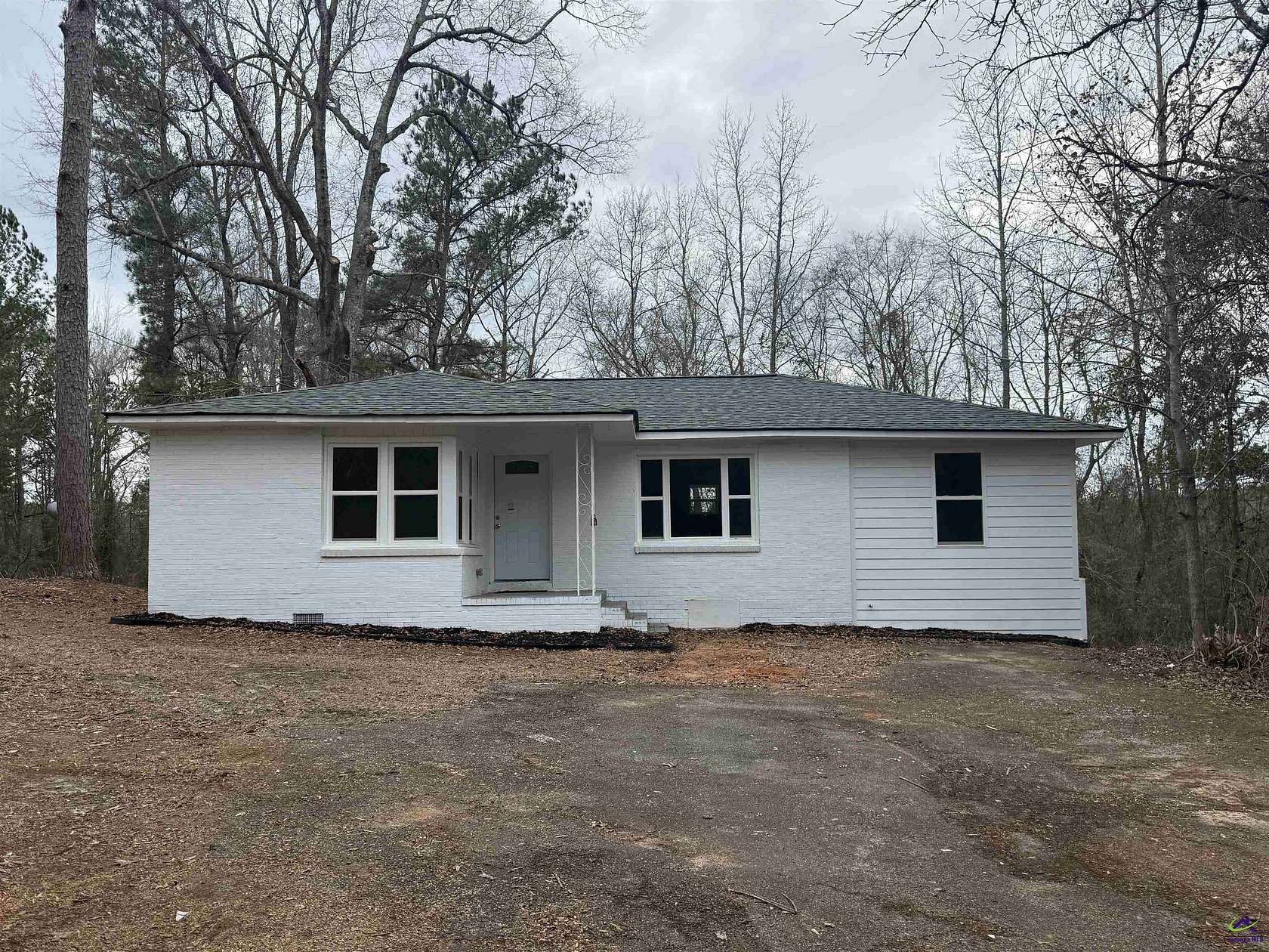 4.26 Acres of Residential Land with Home for Sale in Macon, Georgia