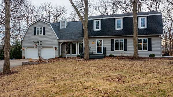 2.88 Acres of Residential Land with Home for Sale in Waukee, Iowa