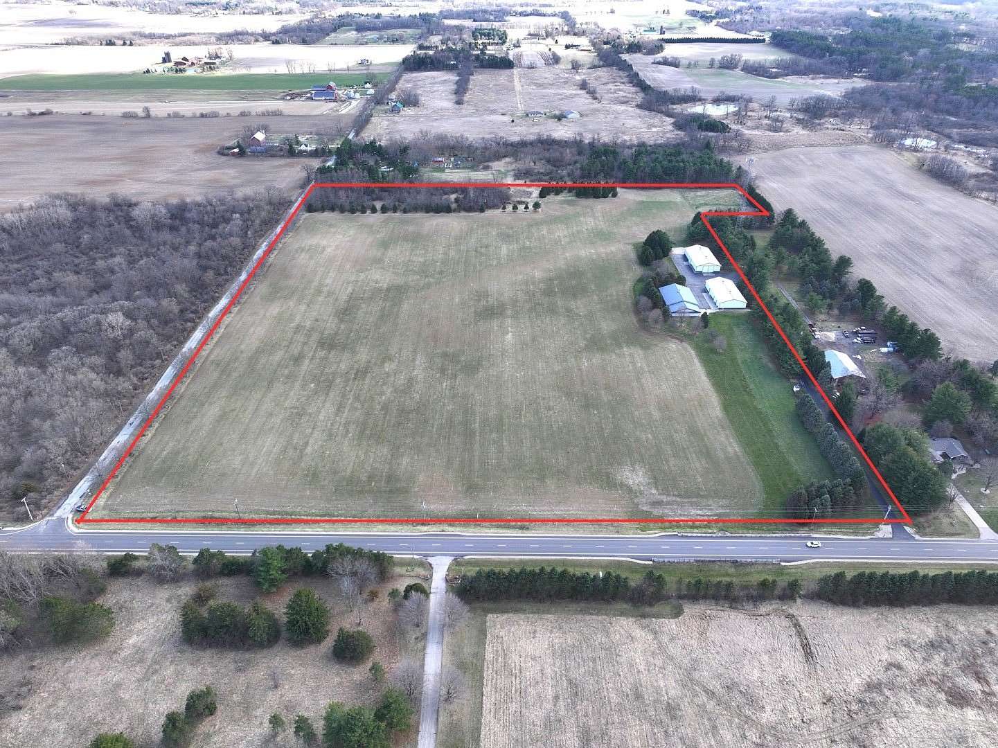 39.2 Acres of Agricultural & Residential Land for Sale in Harvard, Illinois