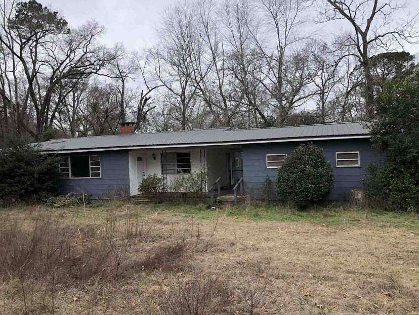 6 Acres of Land with Home for Auction in Ozark, Alabama
