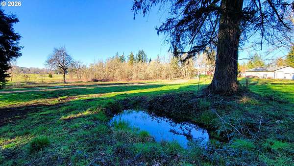 2 Acres of Residential Land for Sale in Dexter, Oregon