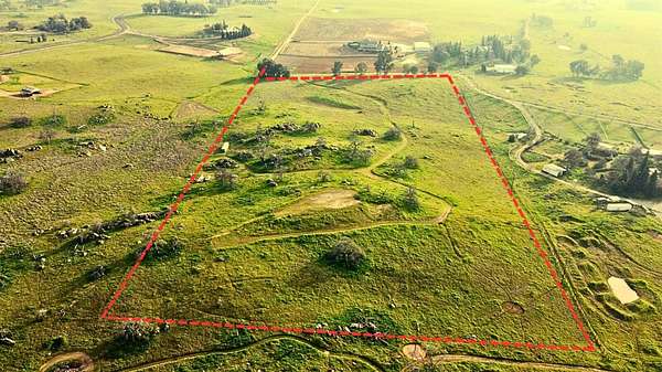 20 Acres of Land for Sale in Clovis, California