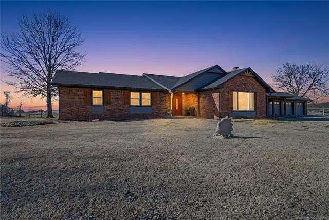 30 Acres of Land with Home for Sale in Muskogee, Oklahoma