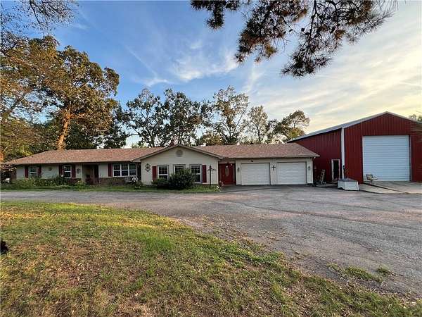 6.29 Acres of Residential Land with Home for Sale in Dardanelle, Arkansas