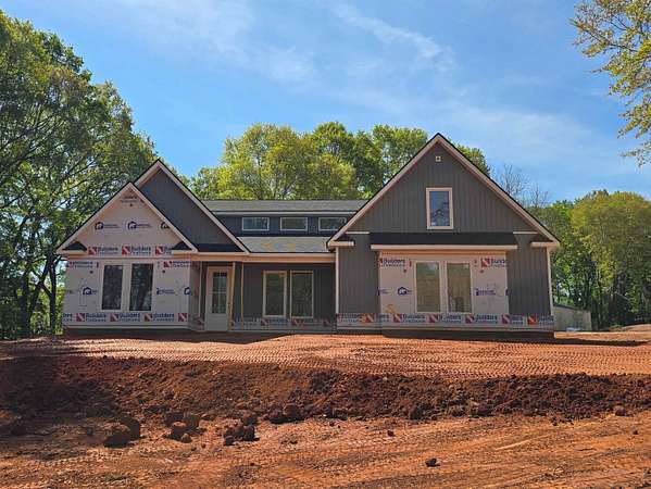 3 Acres of Land with Home for Sale in Inman, South Carolina